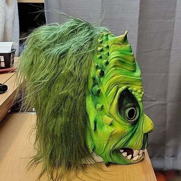 Disney snow white witch costume childs 7-10 dress, belt, hat , mask - Picture 8 of 12